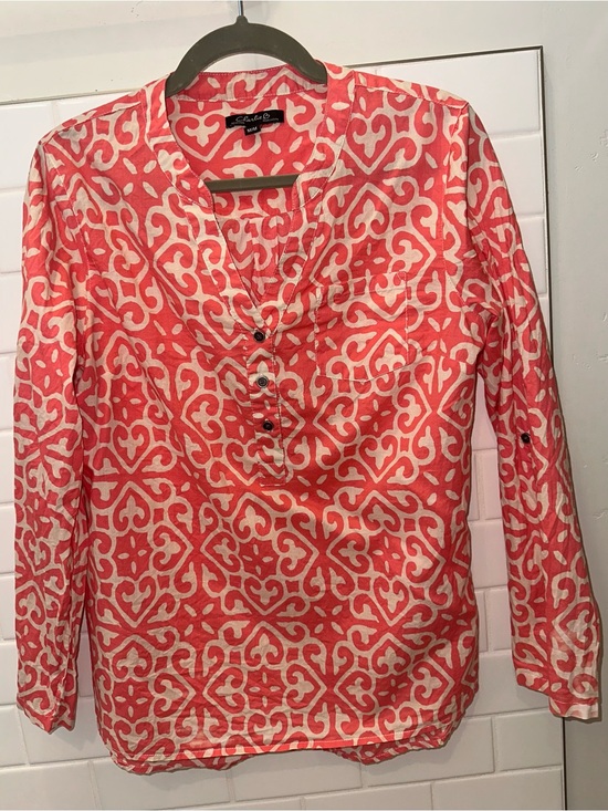 CHARLIE B Tops - Charlie B Coral Pink Cream Geometric Damask Roll-Tab Blouse V-Neck Top Size M